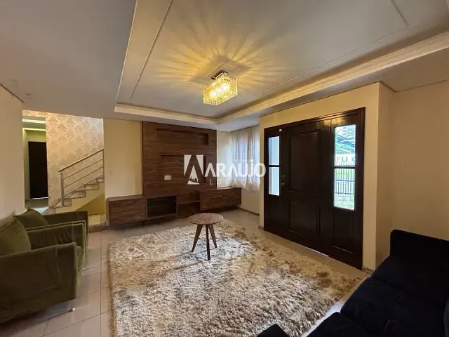 Casa com 500m² 4 quartos e 4 banheiros, para alugar, no bairro Dom Bosco em Itajaí