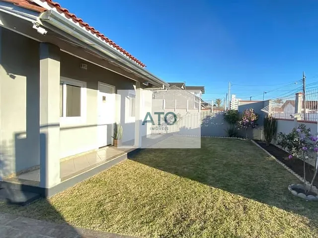 Casa com 390m² 3 quartos e 3 banheiros, à venda, no bairro Universitário em Tijucas