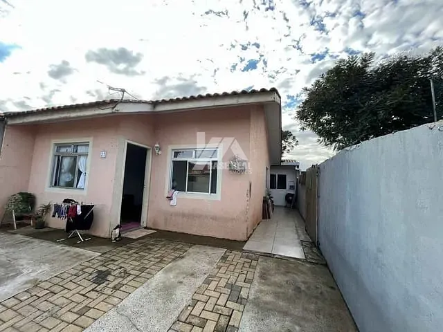 Casa com 150m² 4 quartos e 1 banheiro, à venda, no bairro Uvaranas em Ponta Grossa