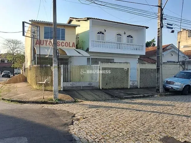 Casa 5 quartos e 2 banheiros, à venda, no bairro Parque Caju em Campos dos Goytacazes
