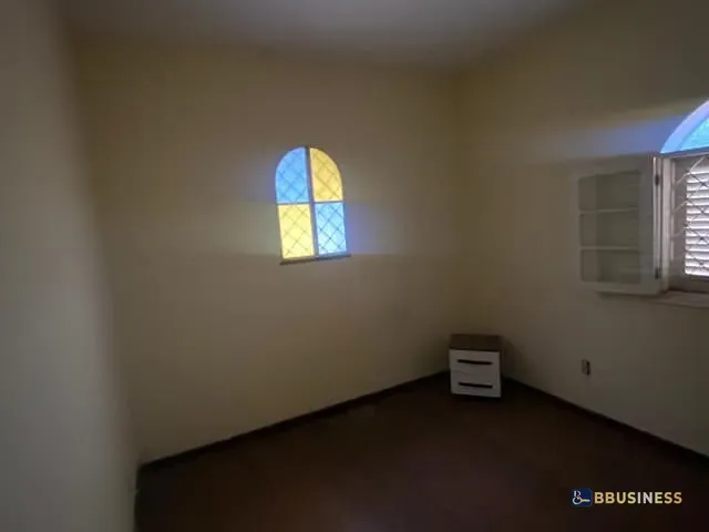 Casa 5 quartos e 2 banheiros, à venda ou para alugar, no bairro Parque Caju em Campos dos Goytacazes