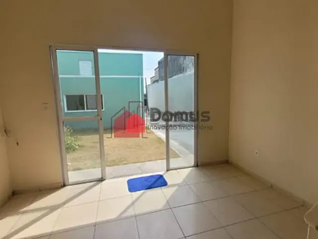 Casa à venda, no bairro Santana em Pindamonhangaba