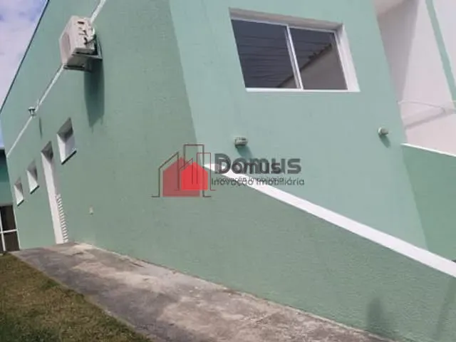 Casa à venda, no bairro Santana em Pindamonhangaba