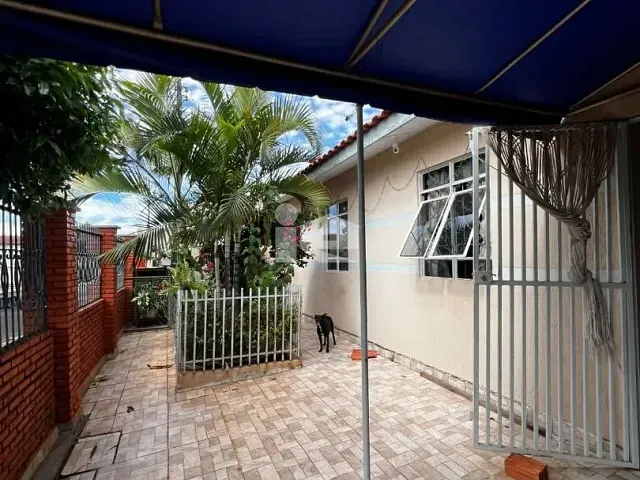 Casa com 250m² 2 quartos e 1 banheiro, à venda, no bairro Jardim Monte Carlo em Rolândia