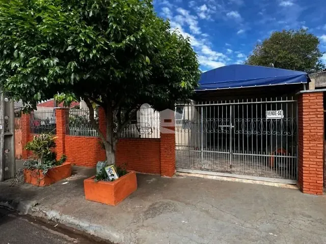 Casa com 250m² 2 quartos e 1 banheiro, à venda, no bairro Jardim Monte Carlo em Rolândia