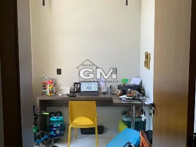 Casa com 300m² 3 quartos e 3 banheiros, à venda, no bairro Centro em Brodowski