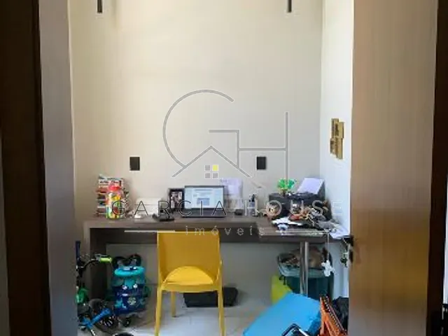 Casa com 300m² 3 quartos e 3 banheiros, à venda, no bairro Centro em Brodowski