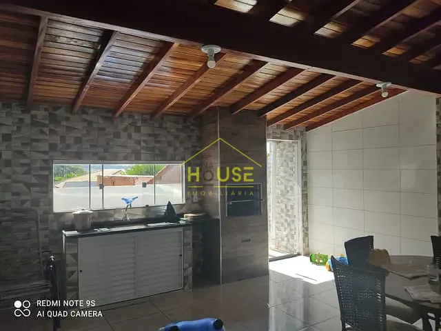 Casa com 479m² 3 quartos e 2 banheiros, à venda, no bairro Pozzobon em Votuporanga