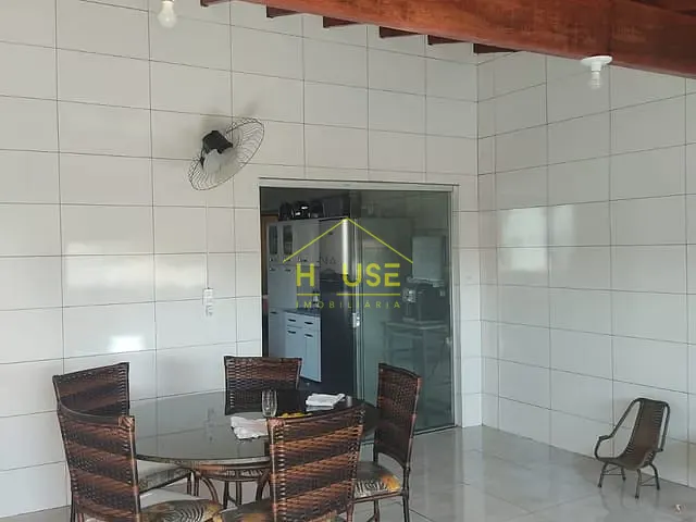Casa com 479m² 3 quartos e 2 banheiros, à venda, no bairro Pozzobon em Votuporanga