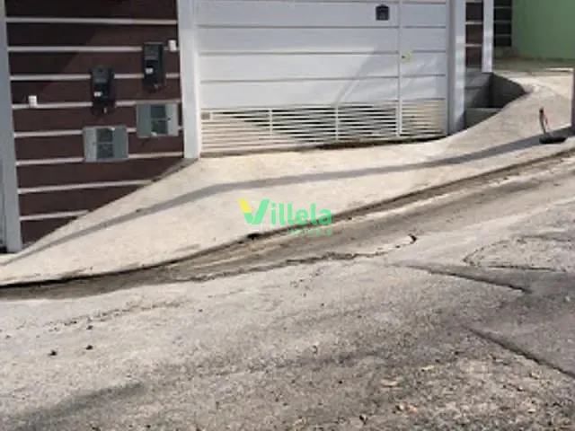 Casa 2 quartos e 1 banheiro, à venda, no bairro Estância Fraternidade em Itaquaquecetuba