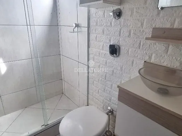 Casa com 30m² 1 quarto e 1 banheiro, para alugar, no bairro Alto em Teresópolis