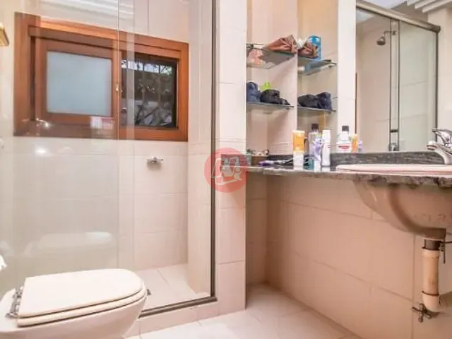 Casa com 100m² 3 quartos e 4 banheiros, à venda, no bairro Boa Vista em Porto Alegre