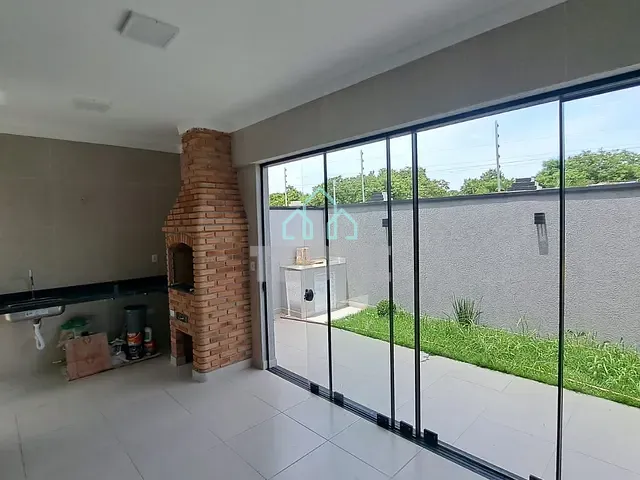 Casa com 308m² 3 quartos e 4 banheiros, à venda, no bairro Jardim Jaragua em Taubaté