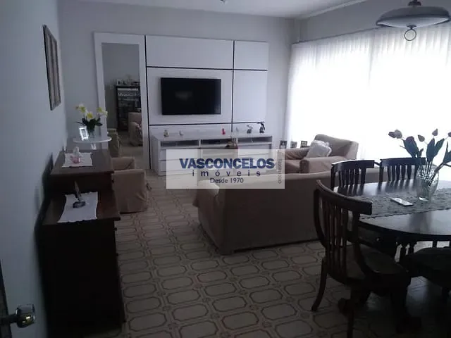 Casa com 540m² 4 quartos e 4 banheiros, à venda, no bairro Jardim Apolo em São José dos Campos