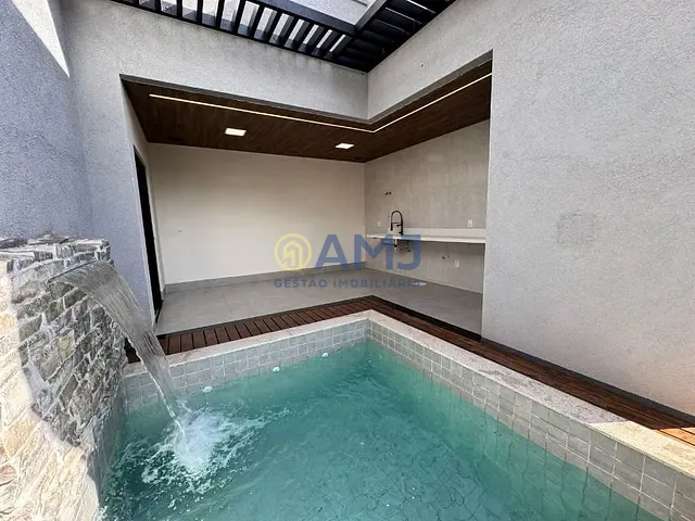 Casa com 372m² 4 quartos e 5 banheiros, à venda, no bairro Terras Alpha Residencial 2 em Senador Canedo