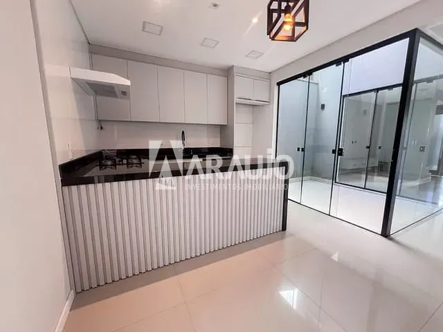 Casa com 150m² 3 quartos e 2 banheiros, à venda, no bairro São Vicente em Itajaí