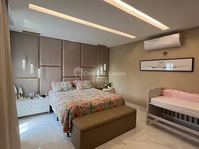 Casa com 452m² 4 quartos e 6 banheiros, à venda, no bairro Gurupi em Teresina