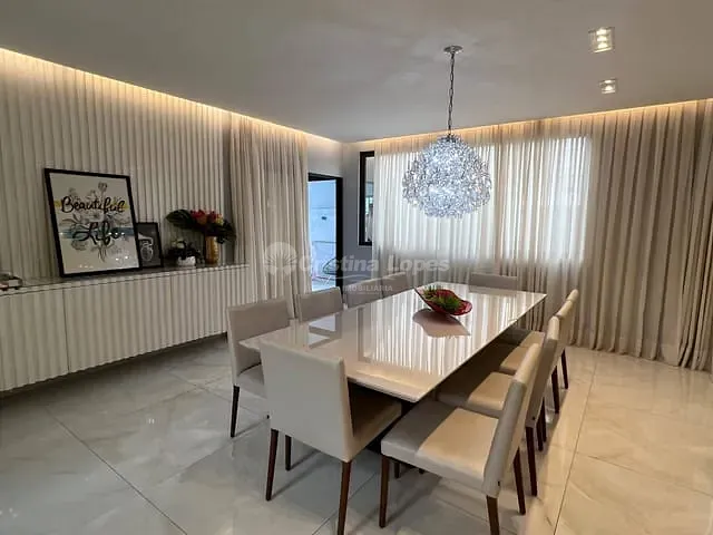 Casa com 452m² 4 quartos e 6 banheiros, à venda, no bairro Gurupi em Teresina