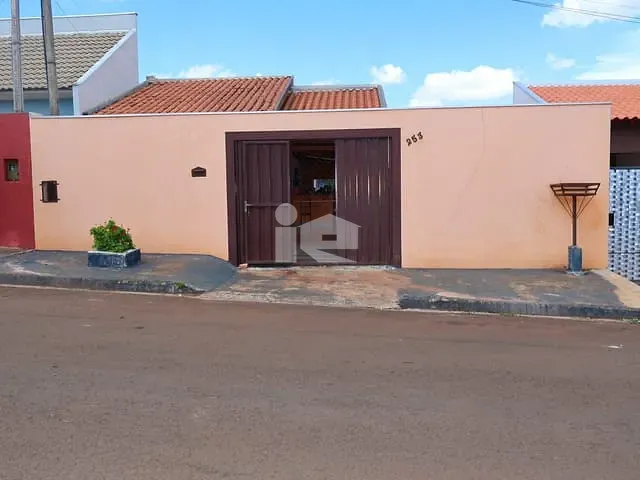 Casa com 250m² 3 quartos e 1 banheiro, à venda, no bairro Conjunto Habitacional San Fernando em Rolândia