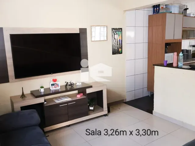 Casa com 250m² 3 quartos e 1 banheiro, à venda, no bairro Conjunto Habitacional San Fernando em Rolândia