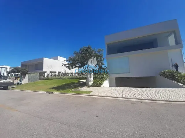 Casa com 907m² 4 quartos e 4 banheiros, à venda, no bairro Condomínio Residencial Alphaville em São José dos Campos