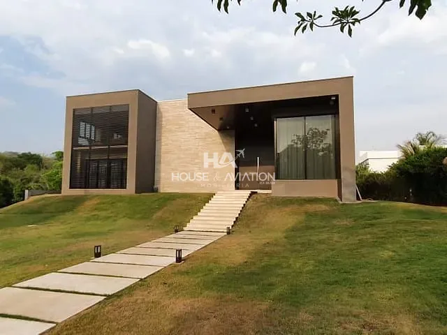 Casa com 3300m² 7 quartos e 9 banheiros, à venda, no bairro Residencial Aldeia do Vale em Goiânia