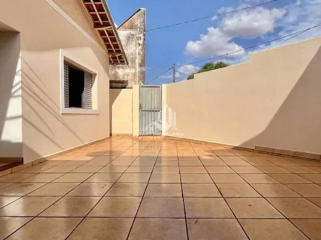 Casa 3 quartos e 2 banheiros, à venda, no bairro Jardim California em Pederneiras