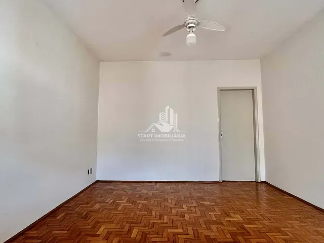 Casa 3 quartos e 2 banheiros, à venda, no bairro Jardim California em Pederneiras