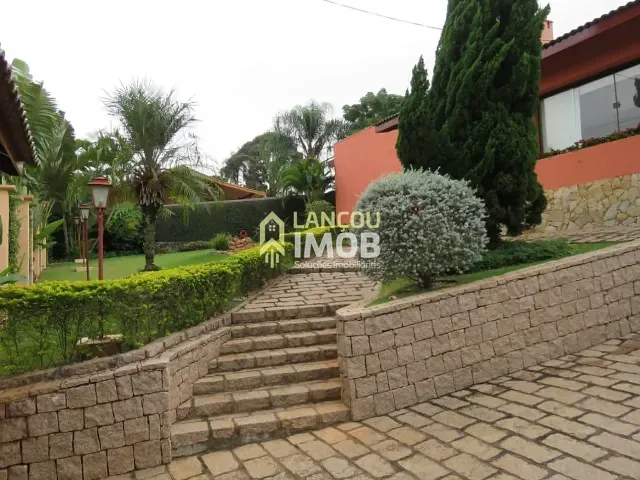 Casa com 1014m² 4 quartos e 5 banheiros, à venda, no bairro Jardim Tereza Cristina em Jundiaí