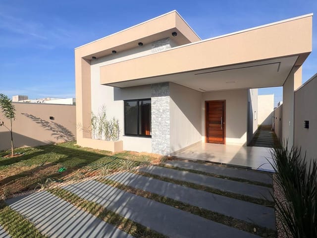 Casa com 300m² 3 quartos e 2 banheiros, à venda, no bairro Jardim Bougainville em Sinop