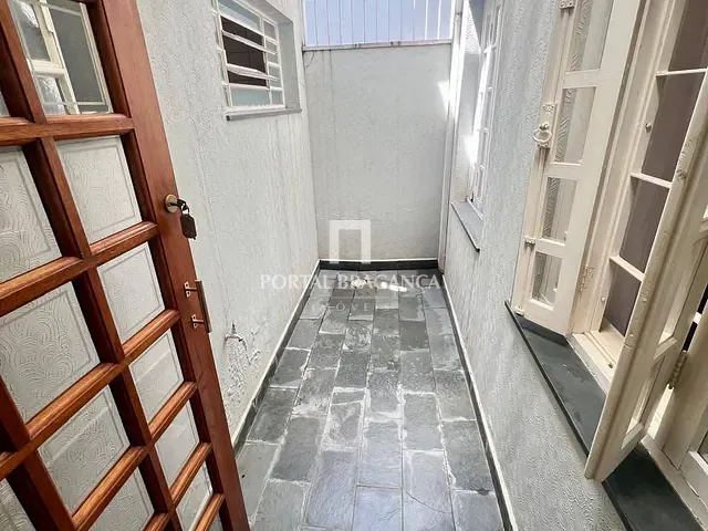 Casa com 250m² 3 quartos e 2 banheiros, à venda, no bairro Jardim Europa em Bragança Paulista
