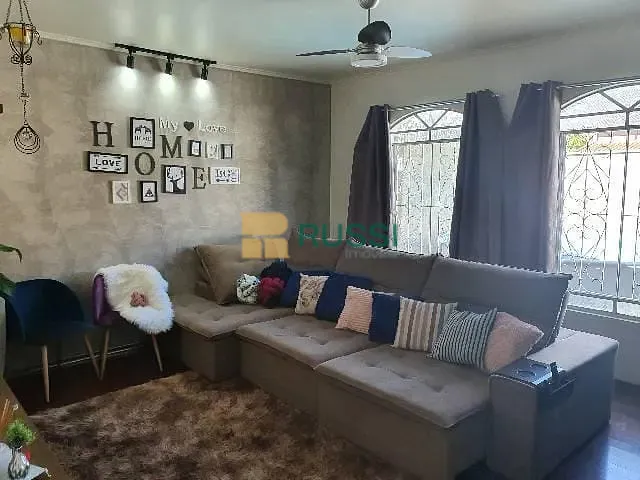 Casa com 250m² 3 quartos e 3 banheiros, à venda, no bairro Jardim Altos de Santana em São José dos Campos