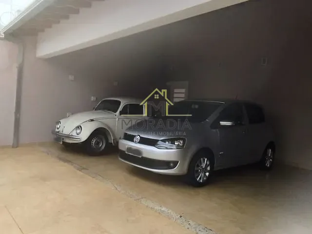 Casa 3 quartos e 3 banheiros, à venda, no bairro Residencial Nova Floresta II em Guaxupé