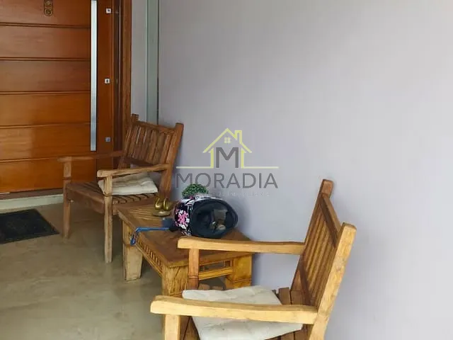 Casa 3 quartos e 3 banheiros, à venda, no bairro Residencial Nova Floresta II em Guaxupé