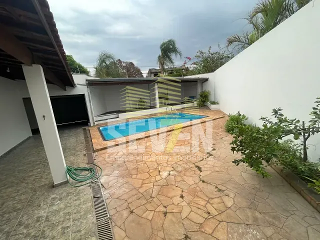 Casa com 432m² 3 quartos e 2 banheiros, à venda, no bairro Jardim de Allah em Bauru
