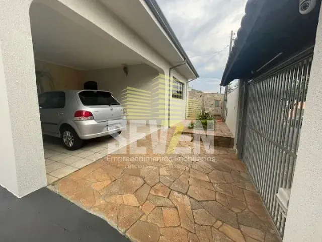 Casa com 432m² 3 quartos e 2 banheiros, à venda, no bairro Jardim de Allah em Bauru