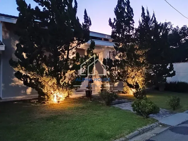 Casa com 600m² 4 quartos e 1 banheiro, à venda, no bairro Loteamento Eldorado Jardim Residencial em Tremembé