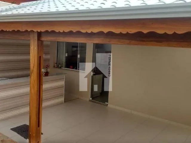 Casa com 388m² 2 quartos e 2 banheiros, à venda, no bairro Jardim Carlos Gomes em Jundiaí