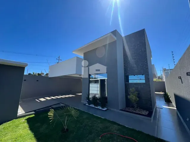 Casa com 325m² 3 quartos e 2 banheiros, à venda, no bairro Jardim Moriá em Rolândia