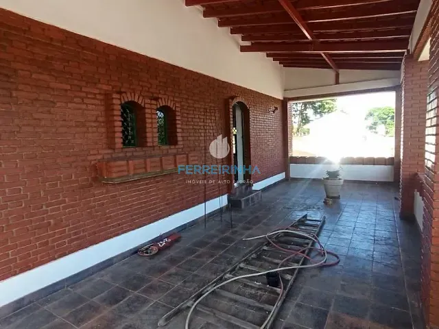 Casa com 450m² 5 quartos e 3 banheiros, à venda, no bairro Jardim Esplanada em São José dos Campos
