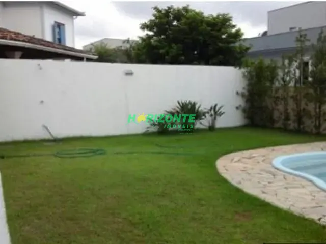 Casa com 360m² 3 quartos e 4 banheiros, para alugar, no bairro Urbanova em São José dos Campos