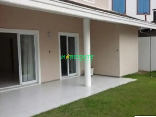 Casa com 360m² 3 quartos e 4 banheiros, para alugar, no bairro Urbanova em São José dos Campos