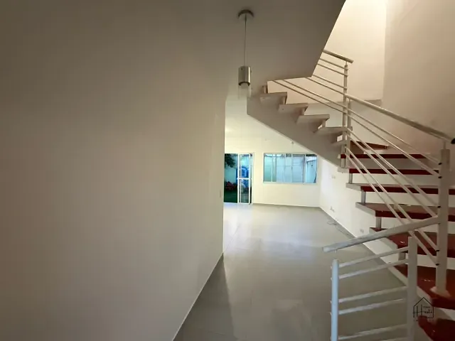 Casa 3 quartos e 3 banheiros, à venda ou para alugar, no bairro Chácara do Carmo em Vargem Grande Paulista