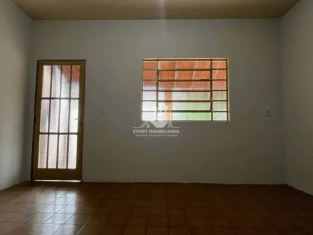 Casa 2 quartos e 1 banheiro, para alugar, no bairro Jardim Santa Helena em Pederneiras