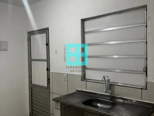 Casa 1 quarto e 1 banheiro, para alugar, no bairro Ayrosa em Osasco