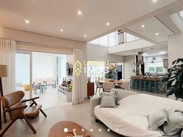 Casa com 528m² 4 quartos e 5 banheiros, à venda, no bairro Medeiros em Jundiaí