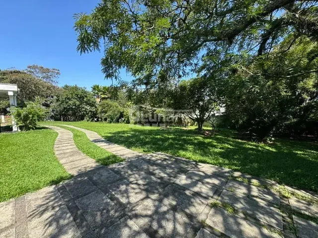 Casa com 2500m², à venda, no bairro Vila Oliveira em Mogi das Cruzes