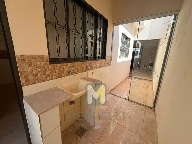 Casa 2 quartos e 1 banheiro, à venda, no bairro JD santa clara em Serrana