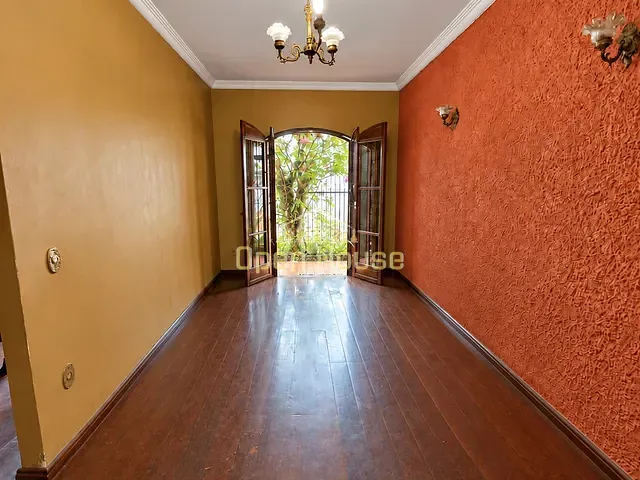 Casa com 200m² 4 quartos e 3 banheiros, à venda, no bairro Rústico em Volta Redonda