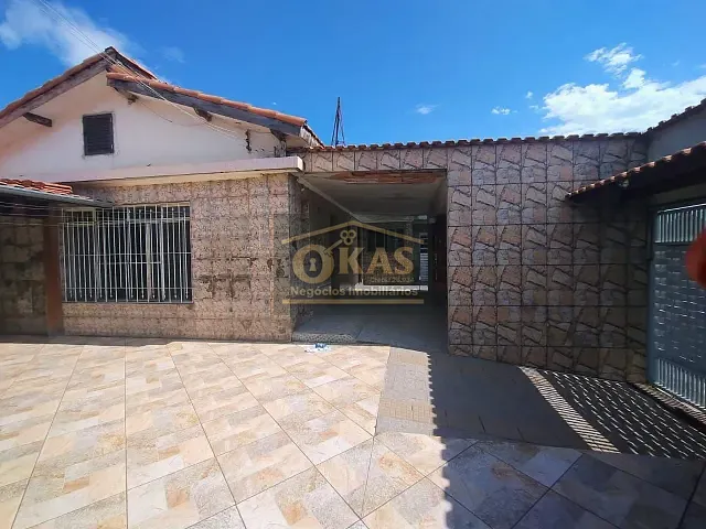 Casa com 206m² 3 quartos e 1 banheiro, à venda, no bairro Jardim Nazareth em Suzano